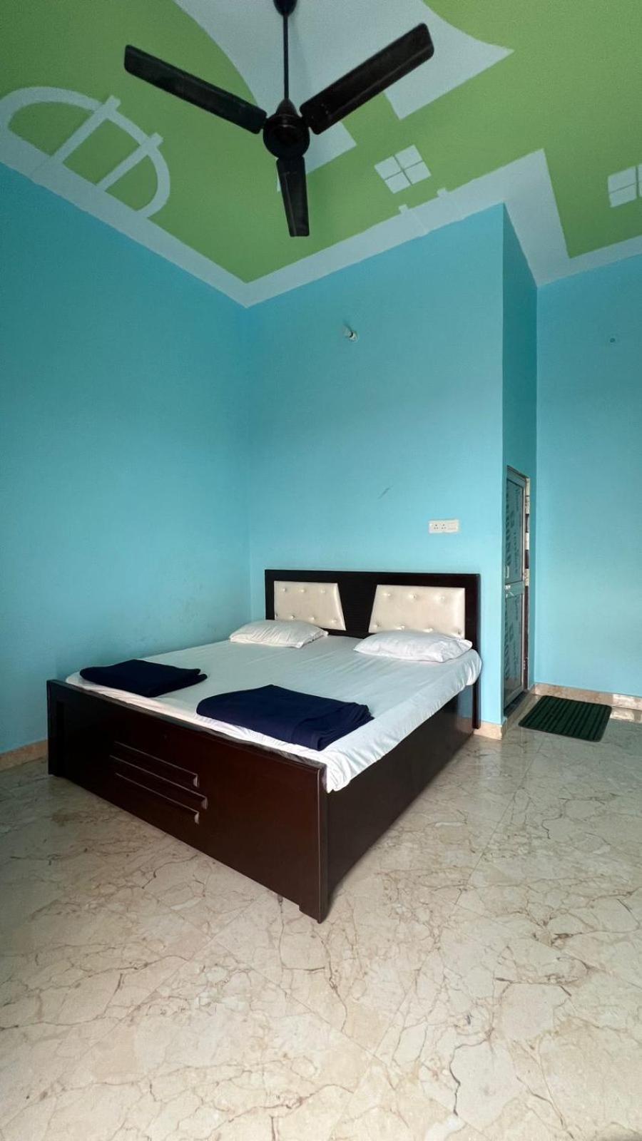 Hotel Vijay Palace Ayodhya ภายนอก รูปภาพ